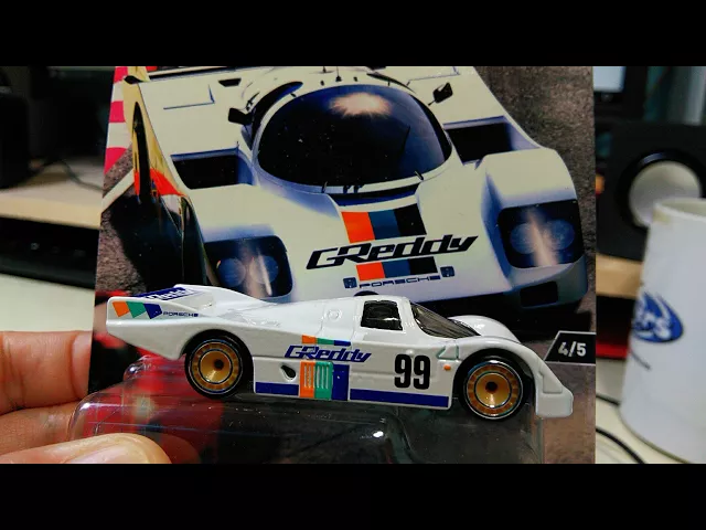 ホットウィールのポルシェ962cトラスト風なんだけどまさかの大失態